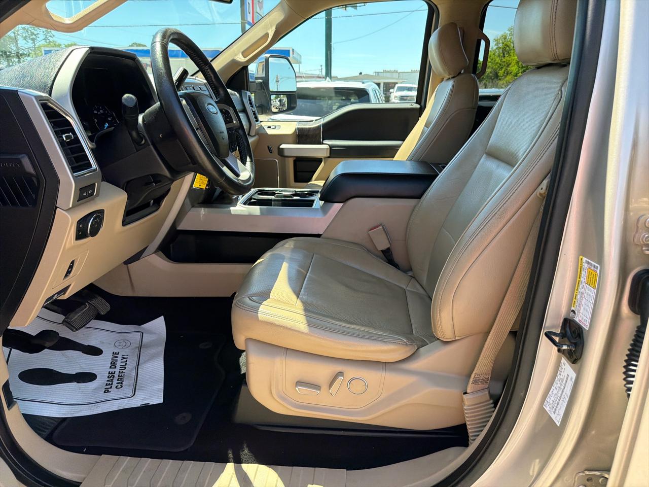 Ford F-250 SD Lariat Crew Cab 4WD 2018