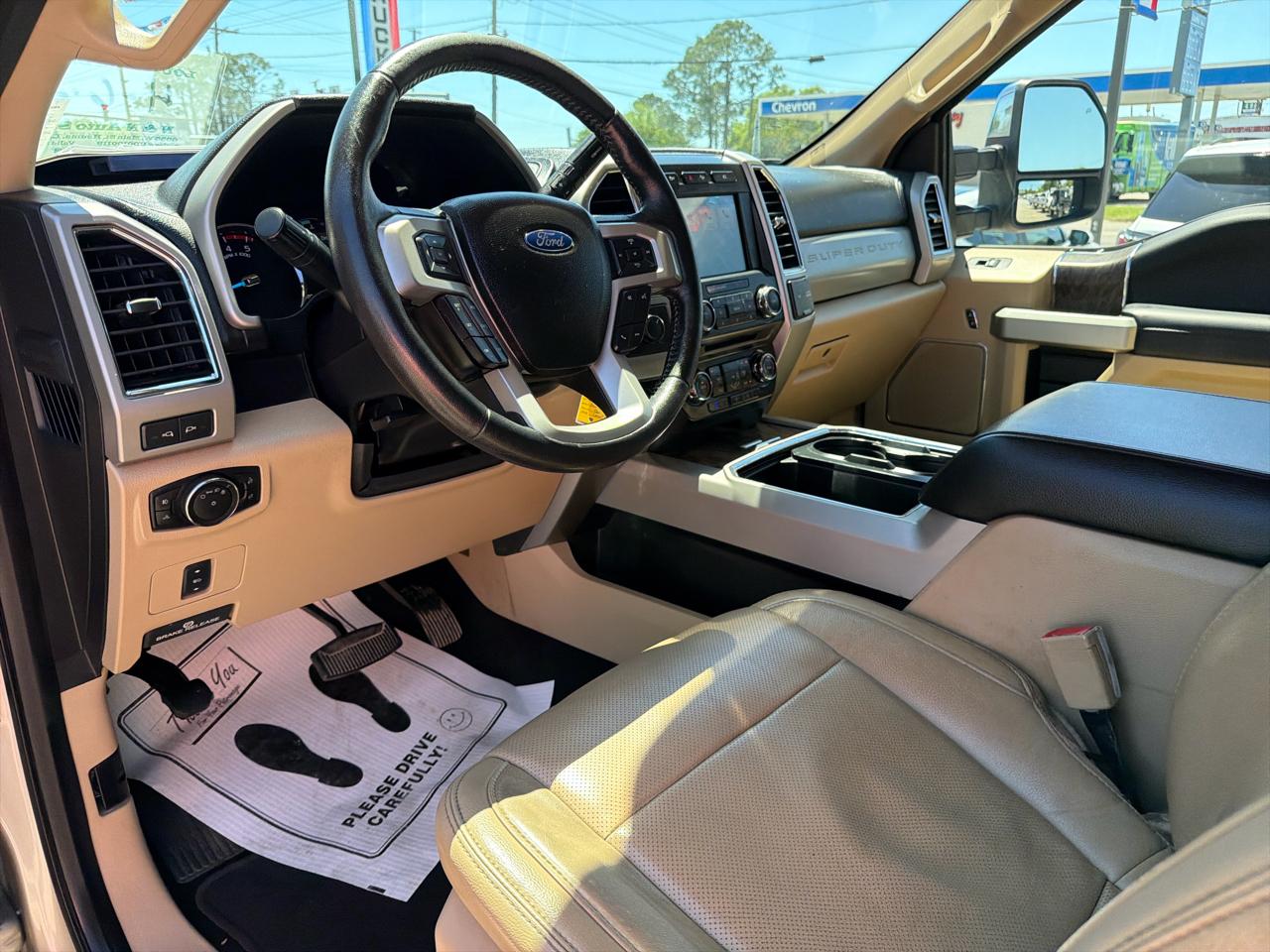 Ford F-250 SD Lariat Crew Cab 4WD 2018