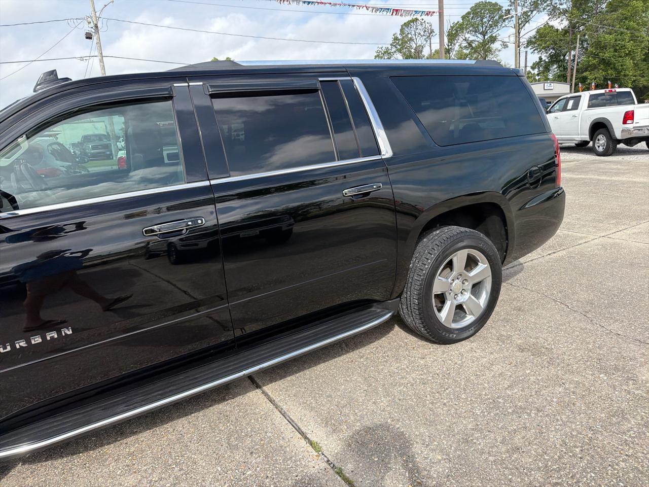 Chevrolet Suburban Premier 2WD 2019