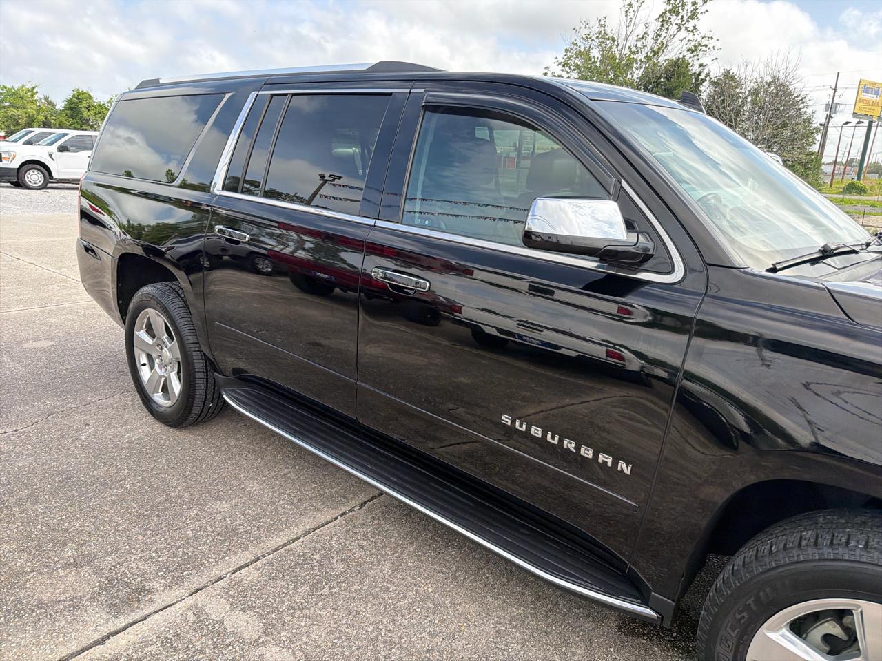 Chevrolet Suburban Premier 2WD 2019