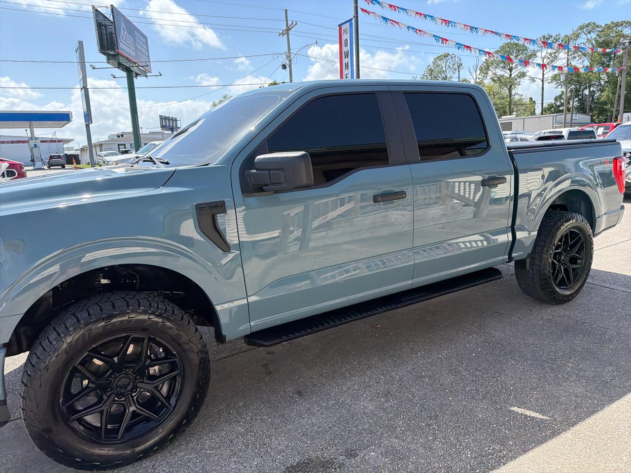 Ford F-150 STX 4WD SuperCrew 5.5' Box 2023