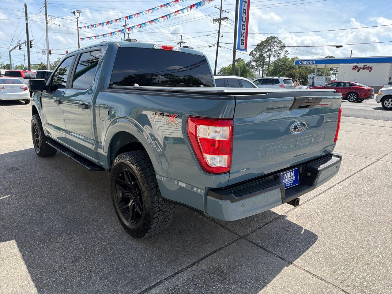 Ford F-150 STX 4WD SuperCrew 5.5' Box 2023