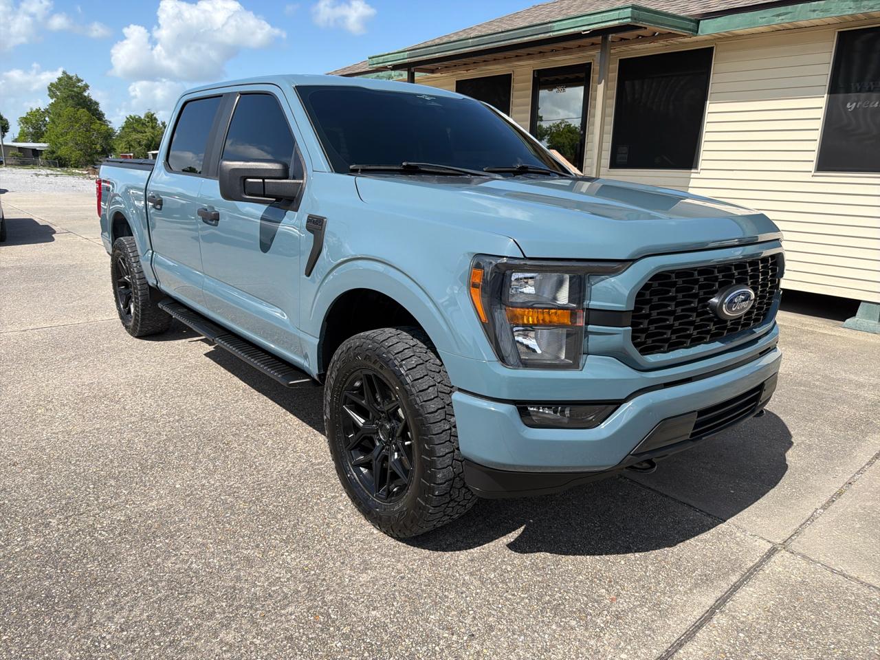 Ford F-150 STX 4WD SuperCrew 5.5' Box 2023