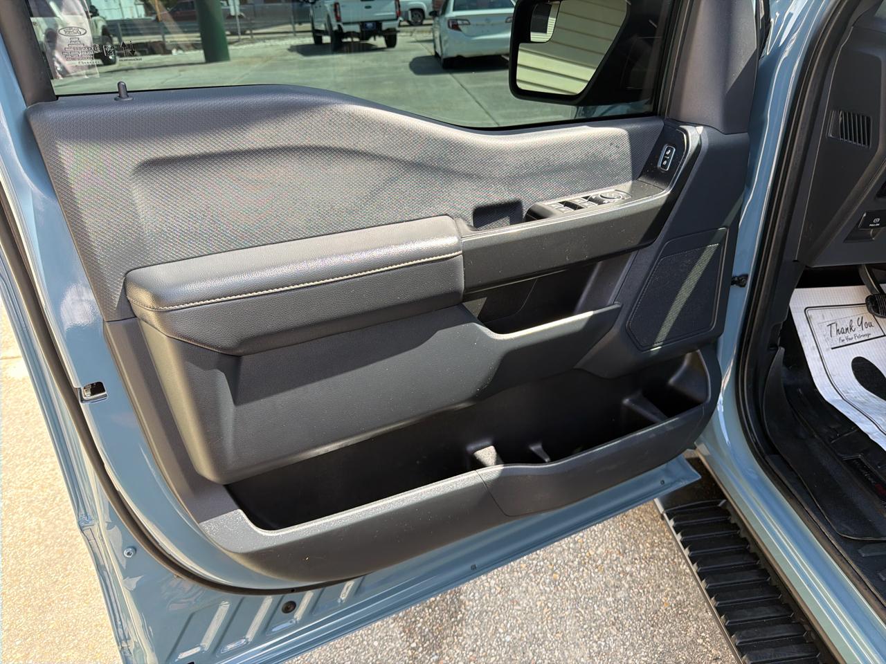 Ford F-150 STX 4WD SuperCrew 5.5' Box 2023