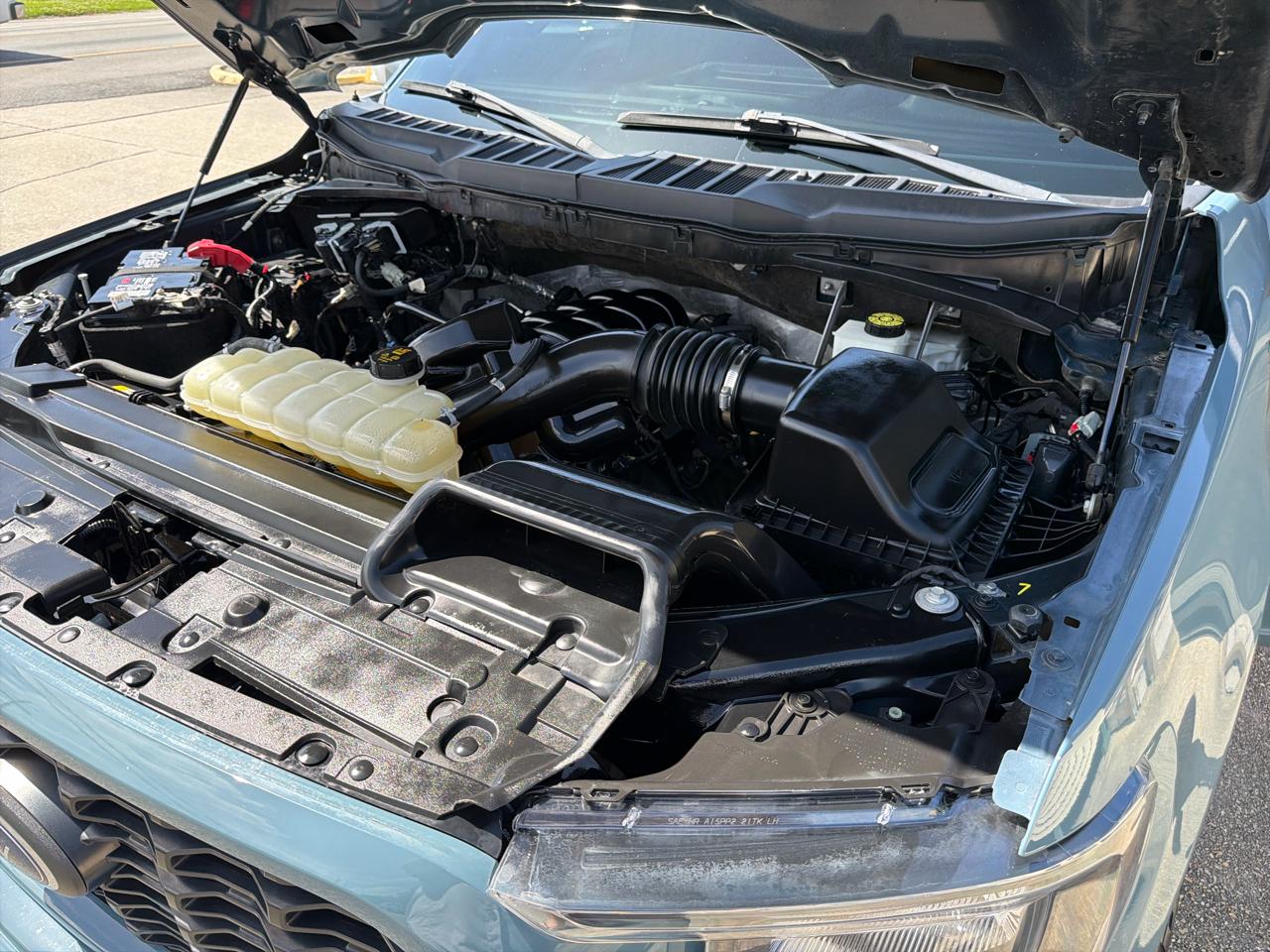 Ford F-150 STX 4WD SuperCrew 5.5' Box 2023