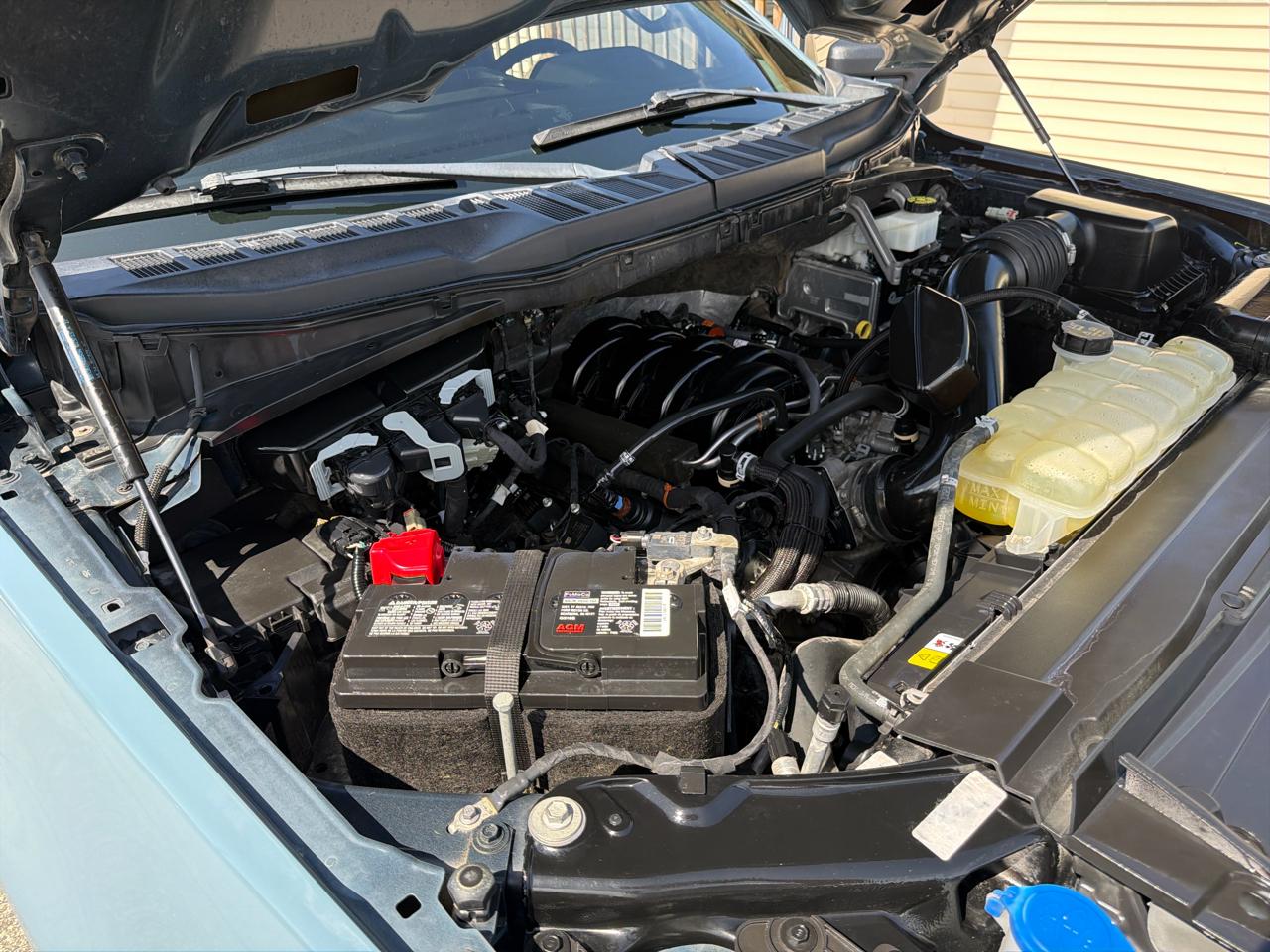 Ford F-150 STX 4WD SuperCrew 5.5' Box 2023