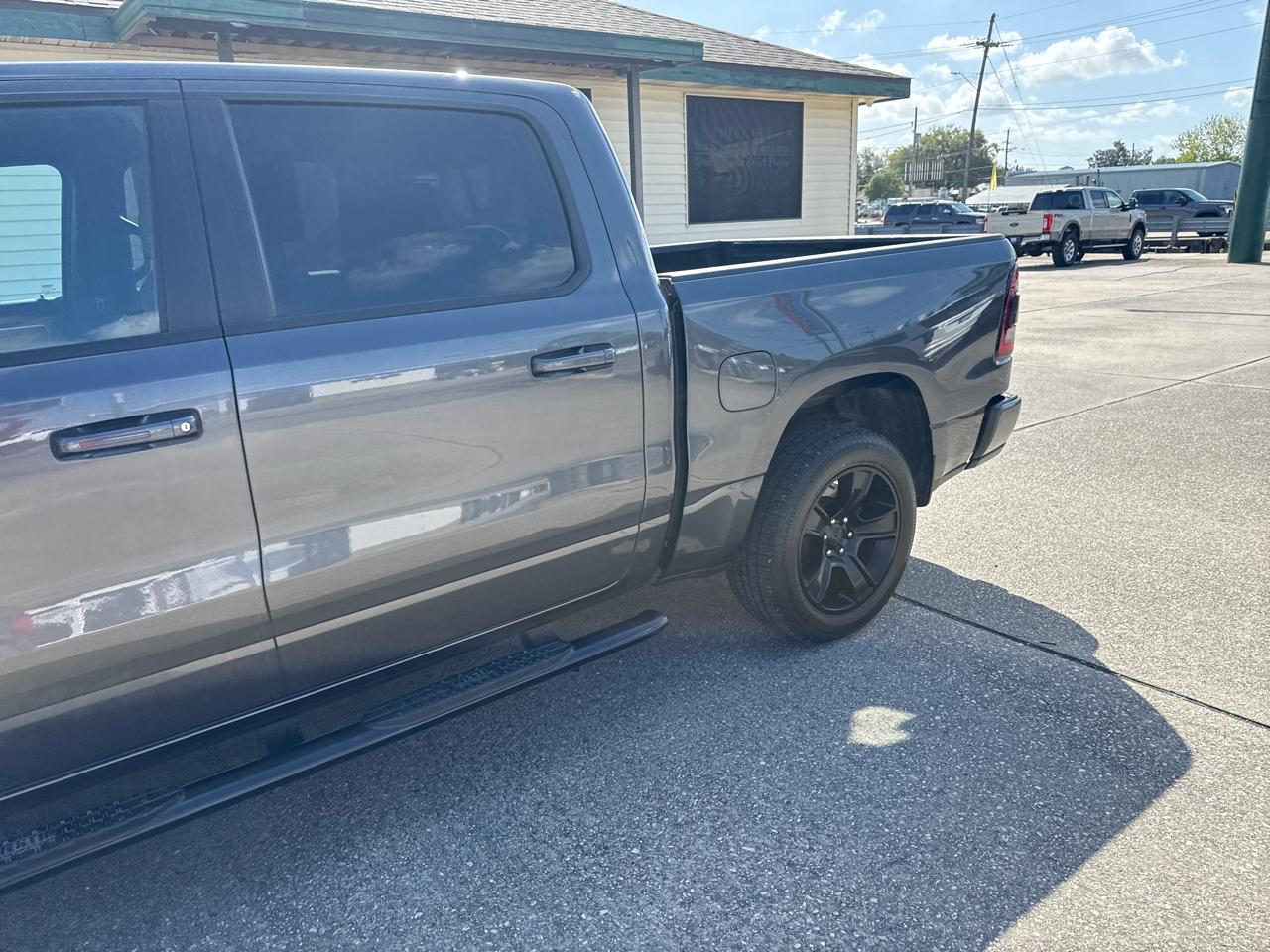 RAM 1500 Big Horn Crew Cab SWB 2WD 2020