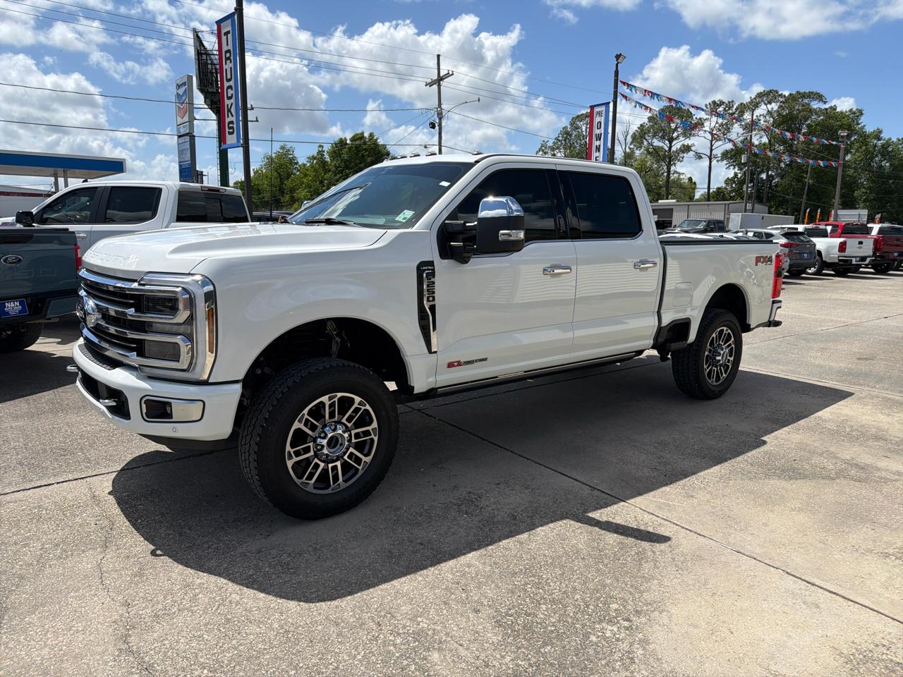 Ford F-250 SD Limited Crew Cab 4WD 2024