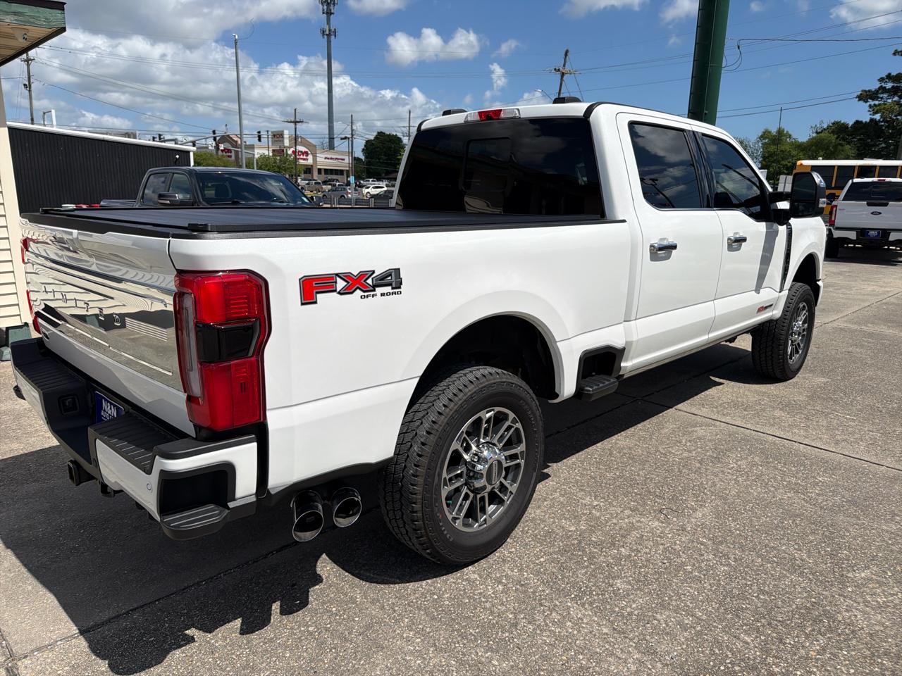 Ford F-250 SD Limited Crew Cab 4WD 2024