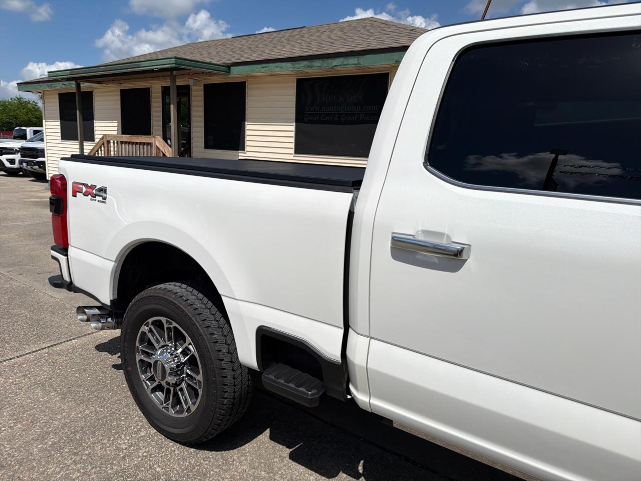 Ford F-250 SD Limited Crew Cab 4WD 2024