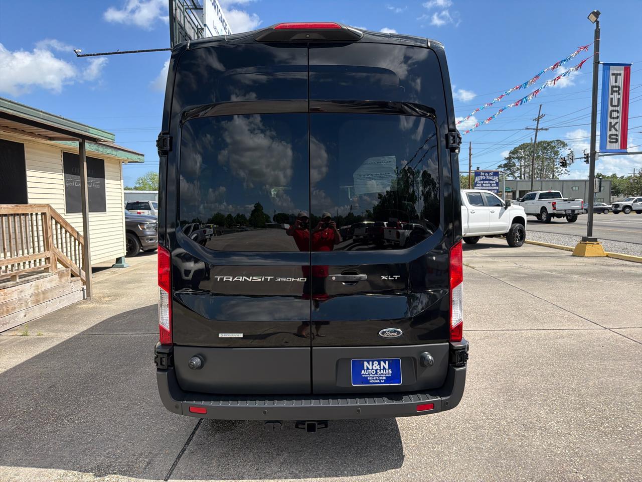 Ford Transit 350 Wagon HD High Roof XL Sliding Pass. 148 WB EL 2018