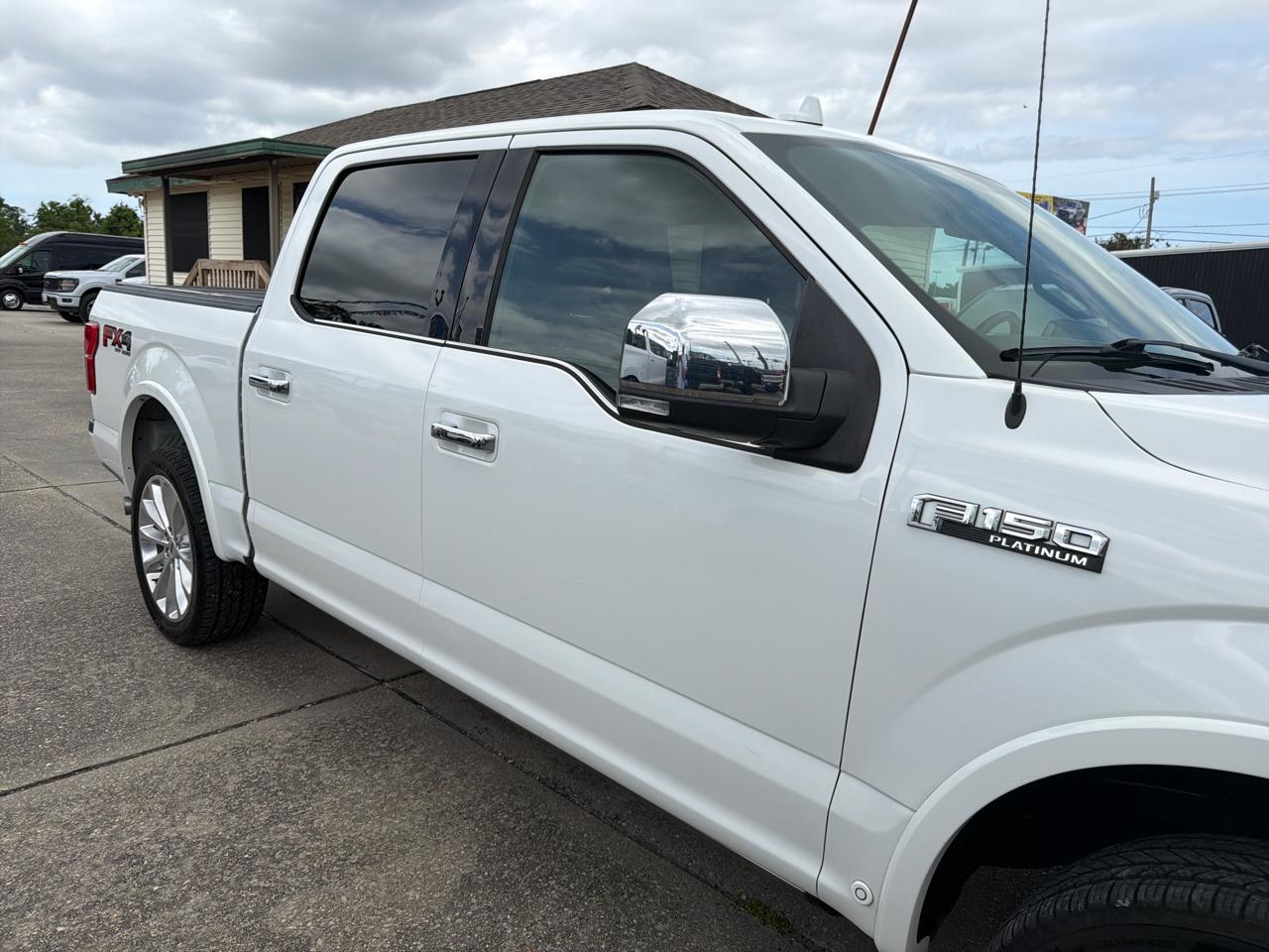 Ford F-150 Platinum 4WD SuperCrew 5.5' Box 2020