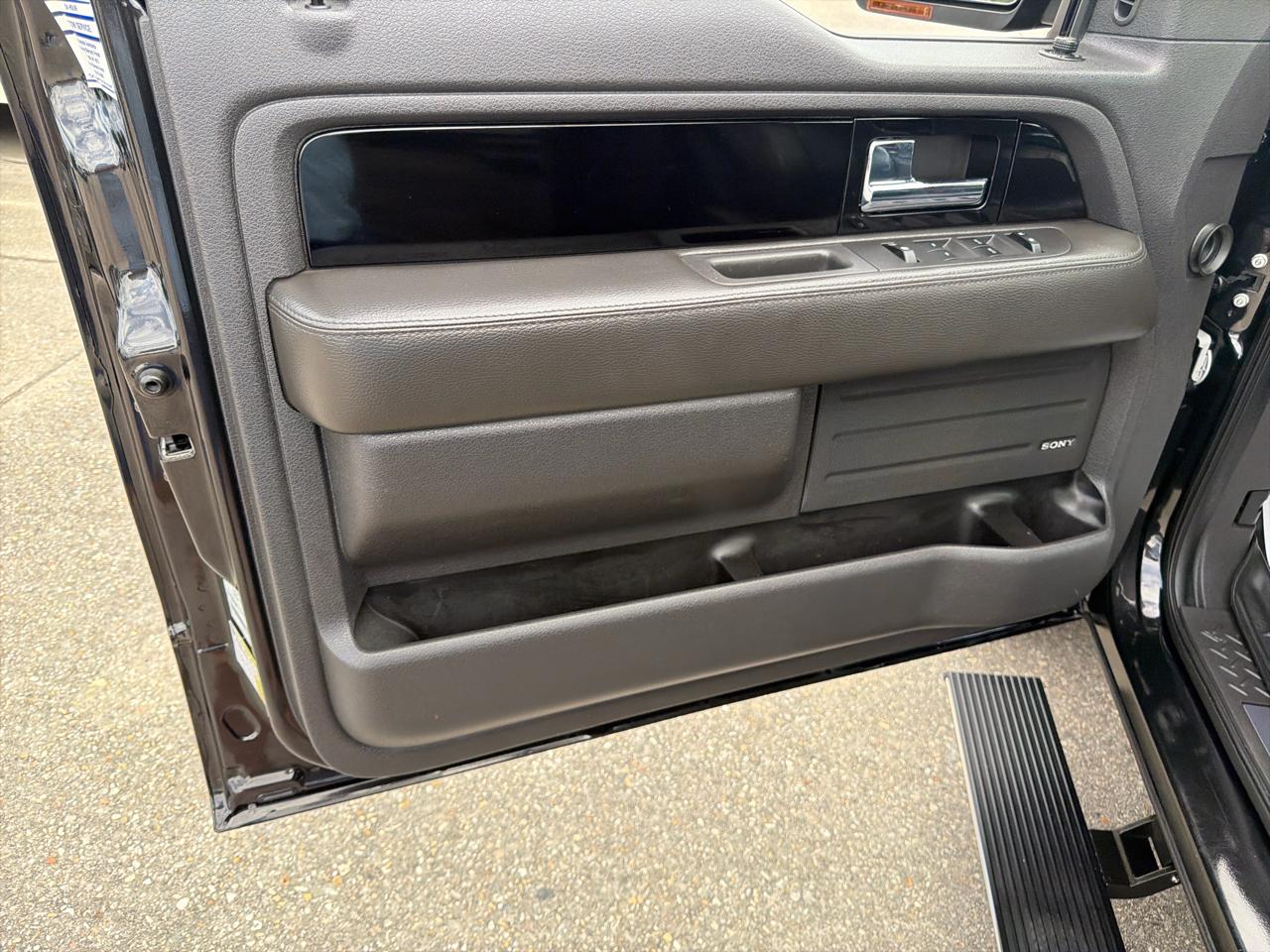 Ford F-150 Limited 2WD SuperCrew 5.5' Box 2014