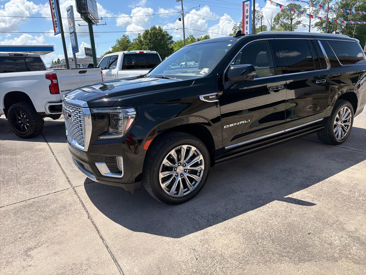 GMC Yukon XL Denali 2WD 2021