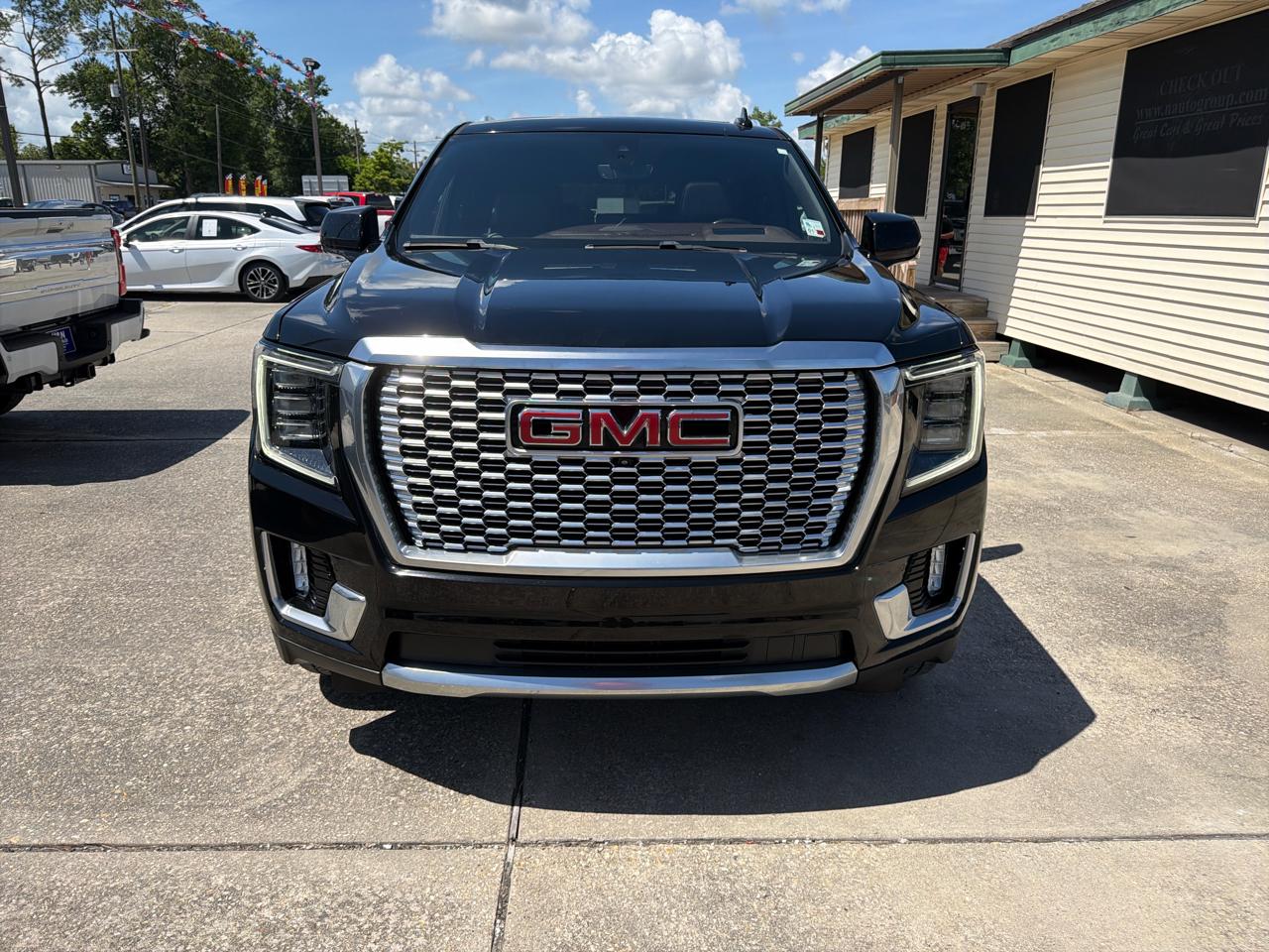 GMC Yukon XL Denali 2WD 2021