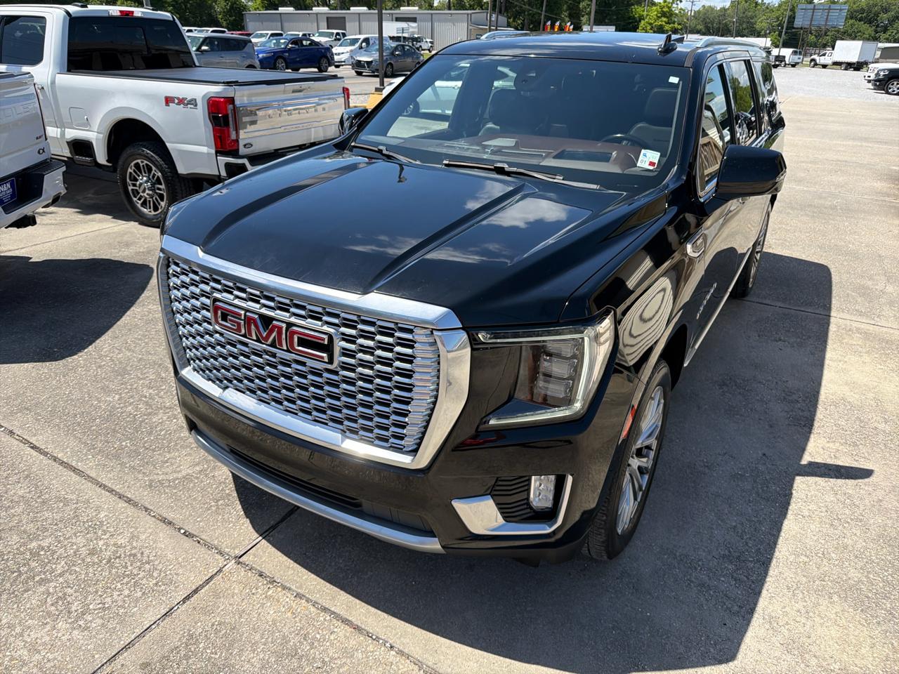 GMC Yukon XL Denali 2WD 2021