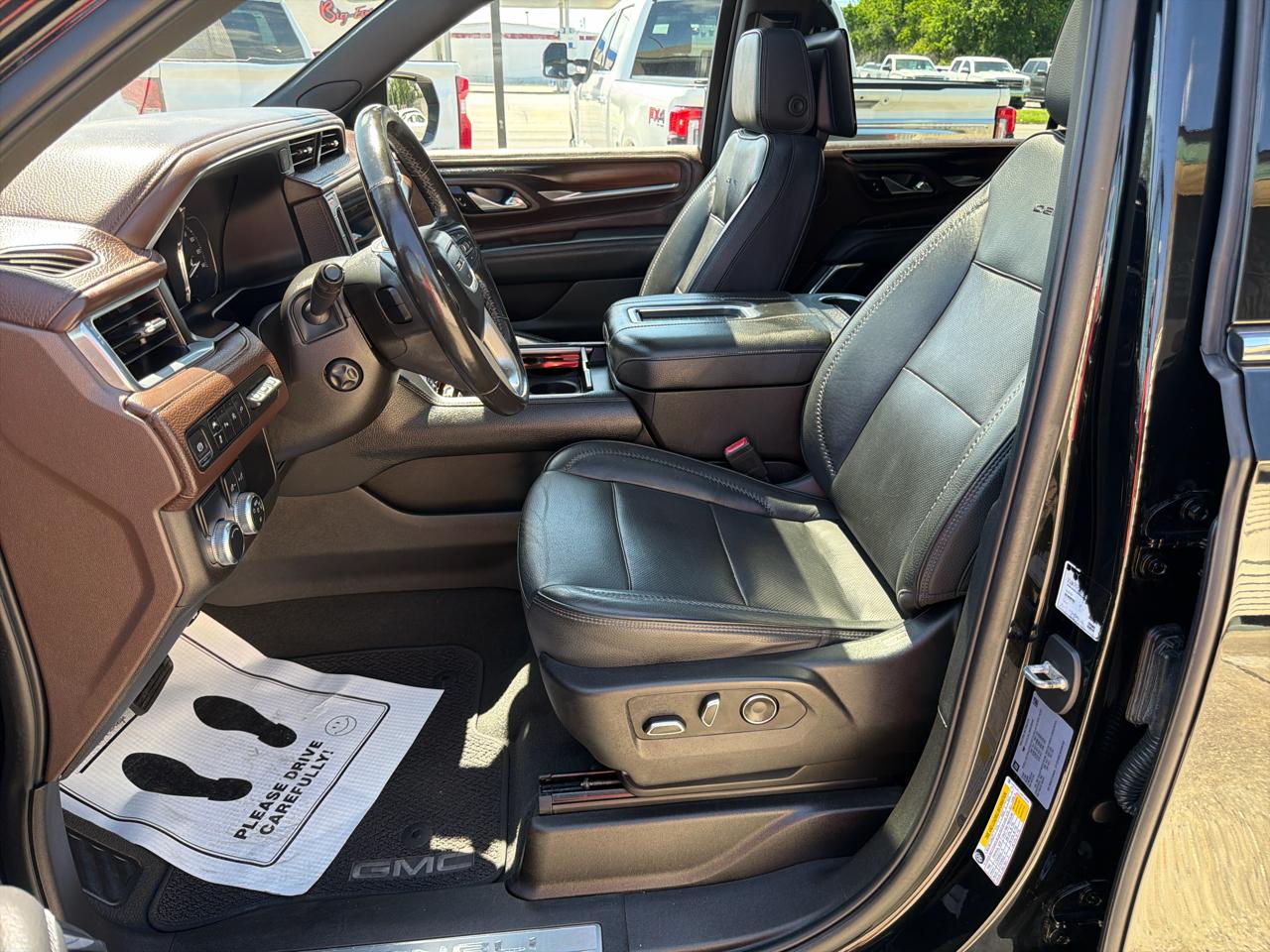 GMC Yukon XL Denali 2WD 2021