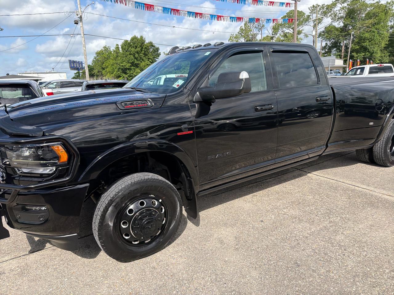 RAM 3500 Limited Crew Cab LWB 4WD DRW 2022