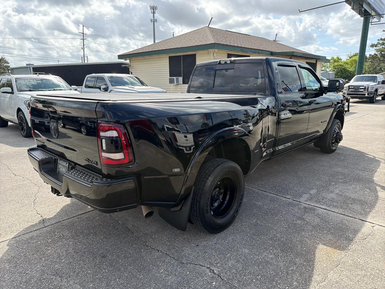 RAM 3500 Limited Crew Cab LWB 4WD DRW 2022