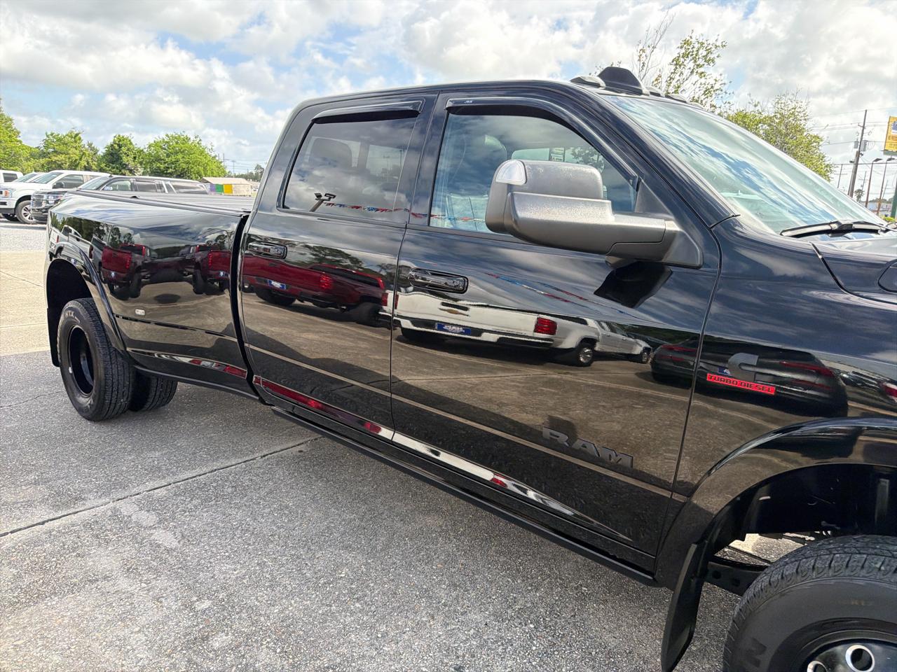 RAM 3500 Limited Crew Cab LWB 4WD DRW 2022