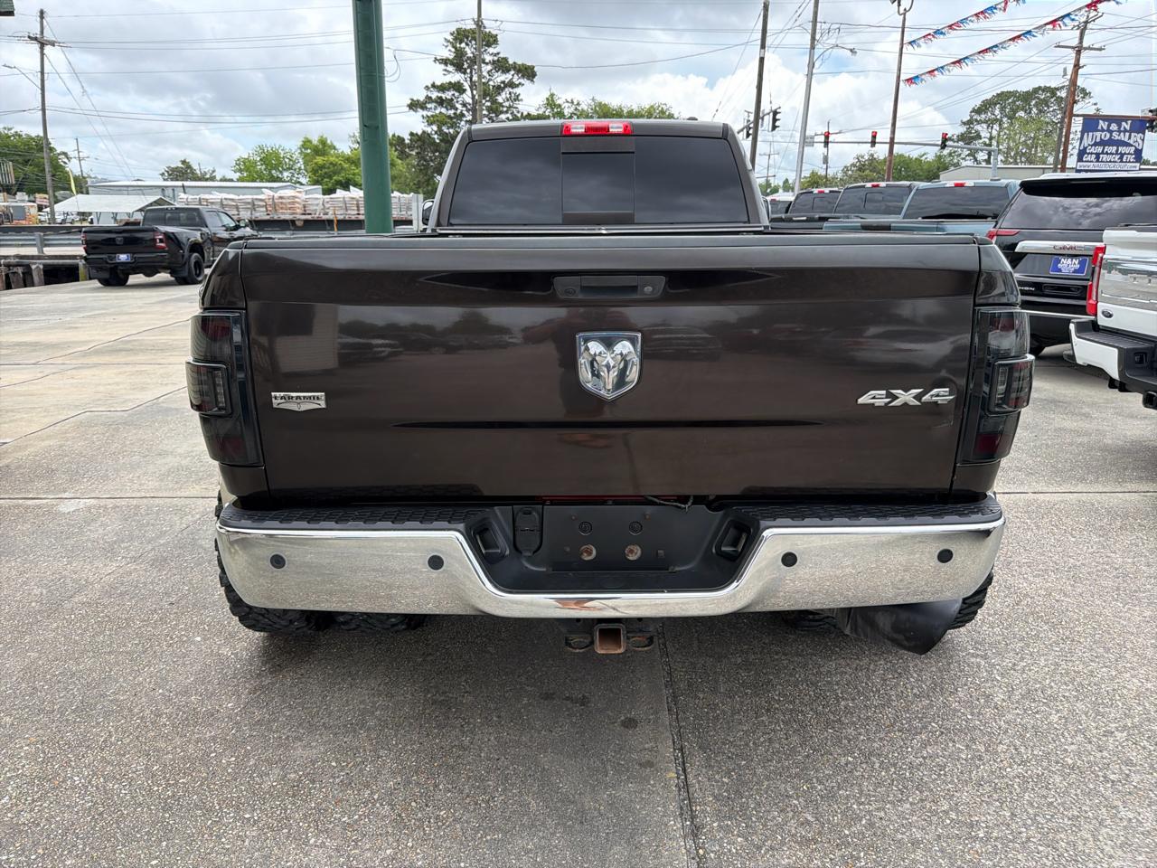 RAM 3500 Laramie 4x4 Crew Cab 8' Box 2011