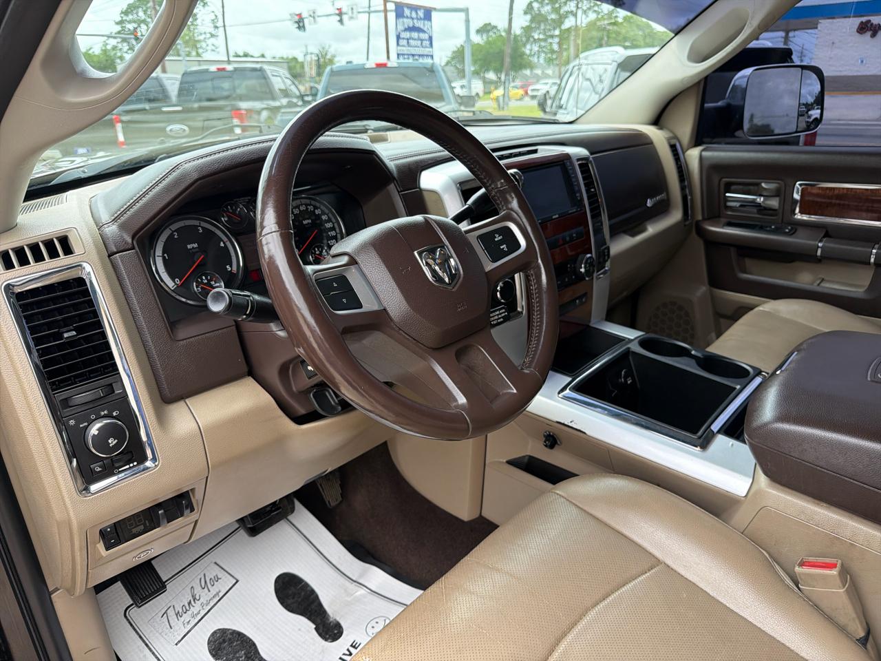 RAM 3500 Laramie 4x4 Crew Cab 8' Box 2011