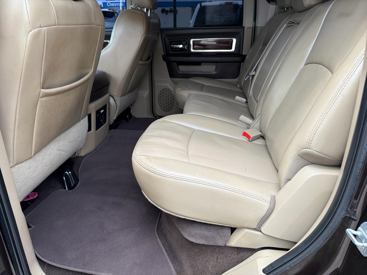 RAM 3500 Laramie 4x4 Crew Cab 8' Box 2011