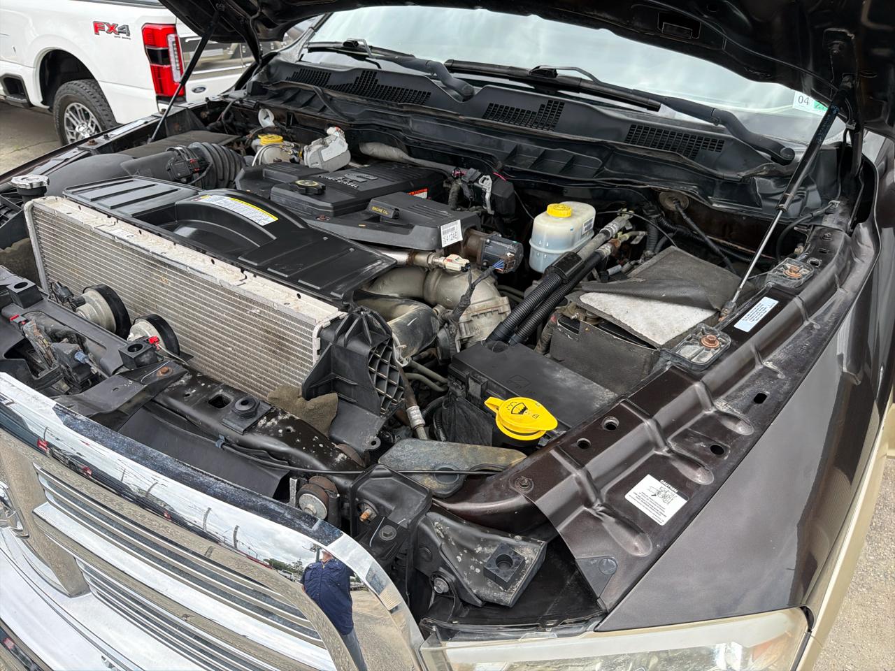 RAM 3500 Laramie 4x4 Crew Cab 8' Box 2011