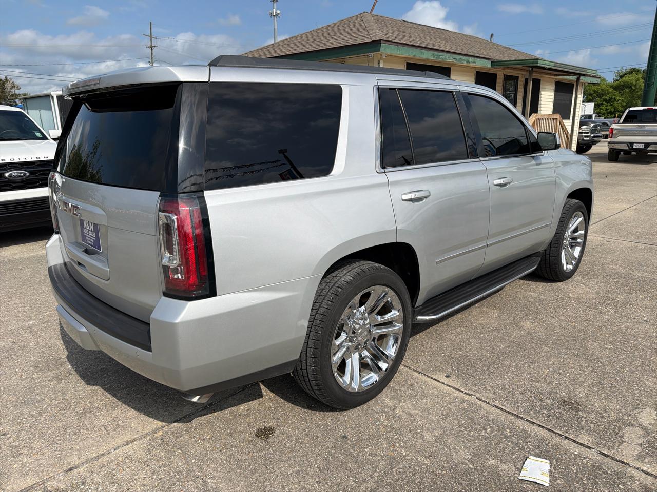 GMC Yukon SLT 2WD 2017