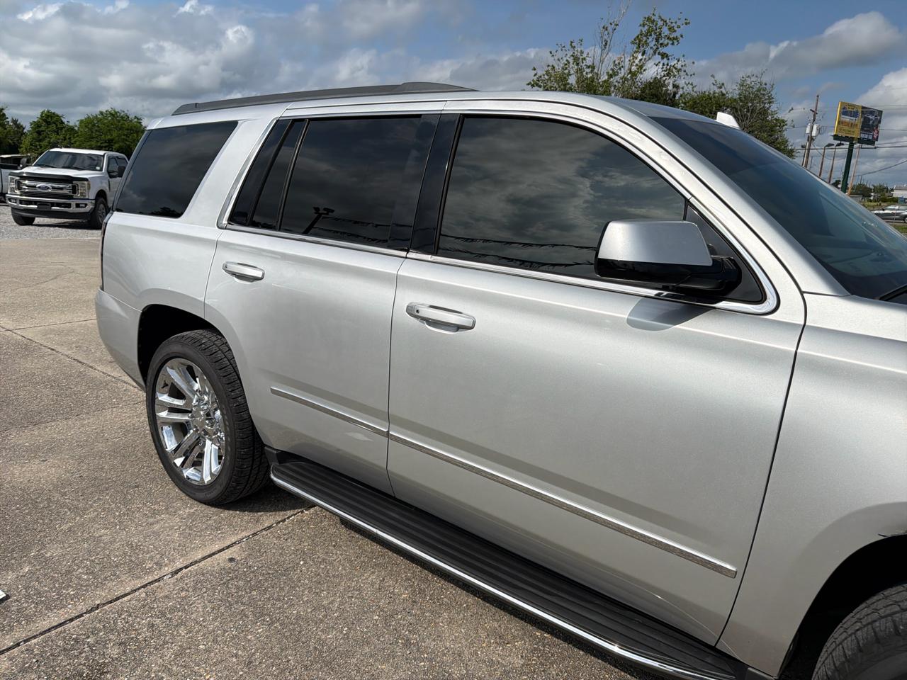 GMC Yukon SLT 2WD 2017