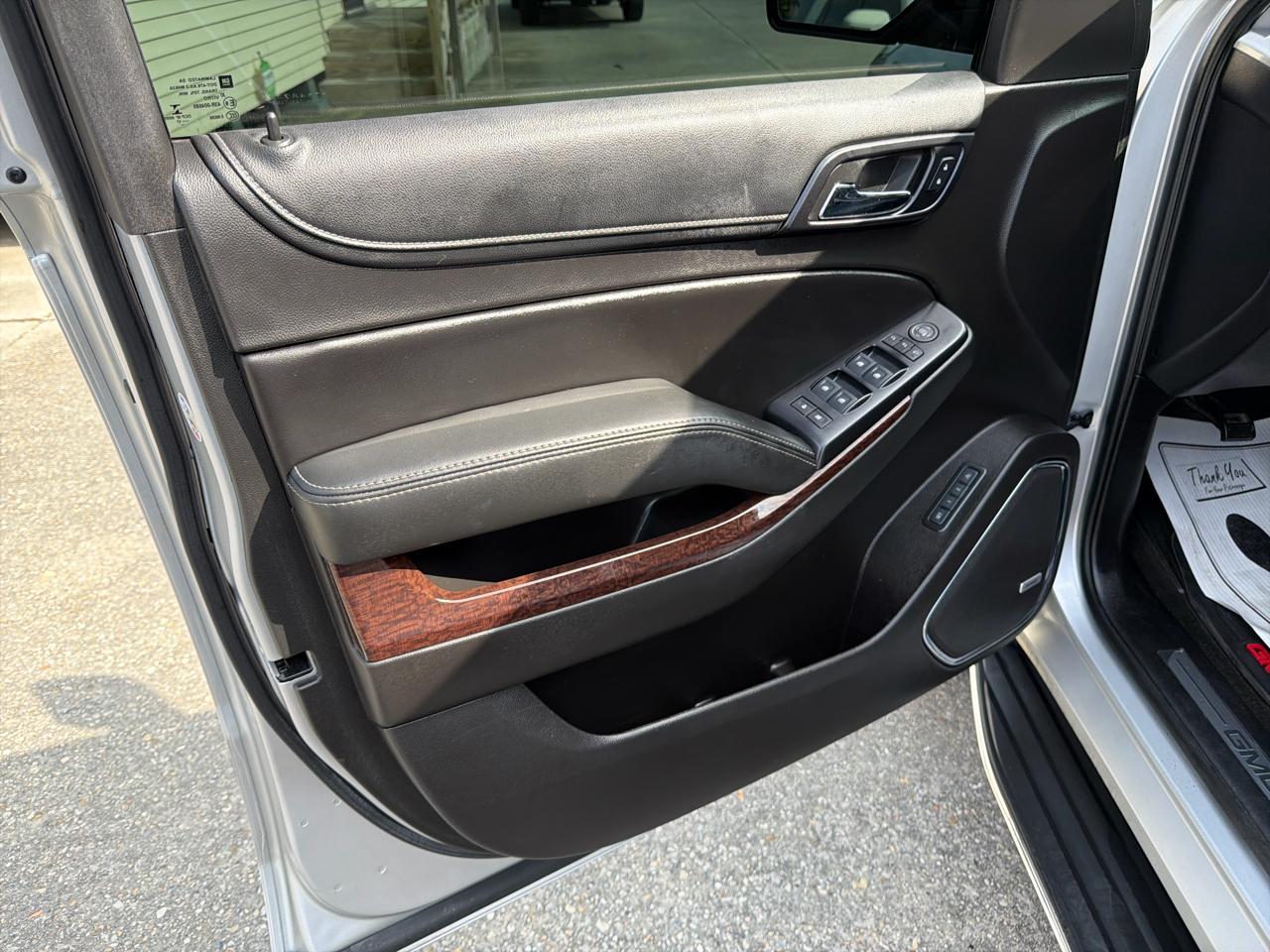 GMC Yukon SLT 2WD 2017