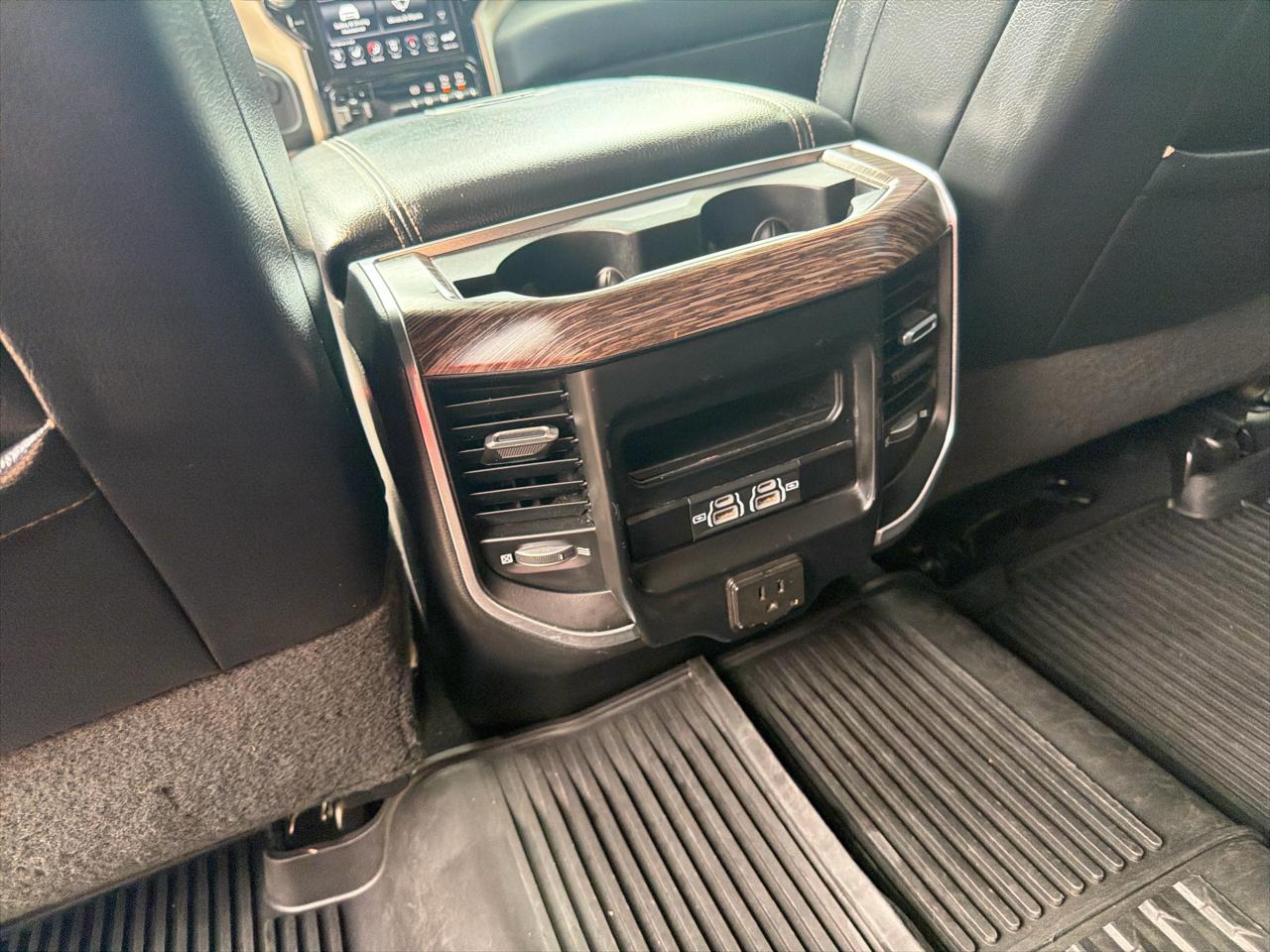 RAM 2500 Laramie Crew Cab SWB 4WD 2021