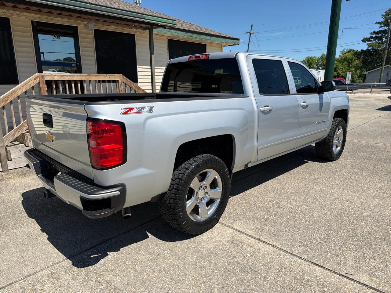 Chevrolet Silverado 1500 Crew Cab 143.5" WB 4WD Z71 2017