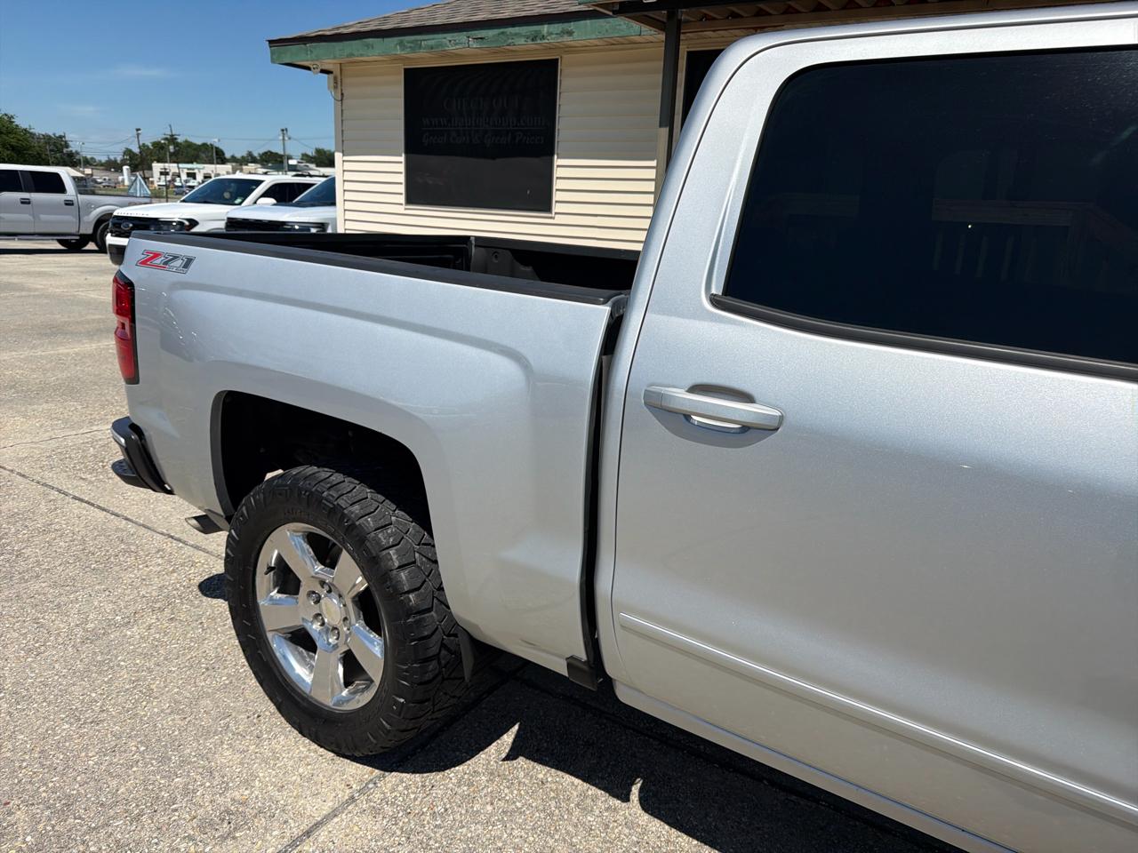 Chevrolet Silverado 1500 Crew Cab 143.5" WB 4WD Z71 2017