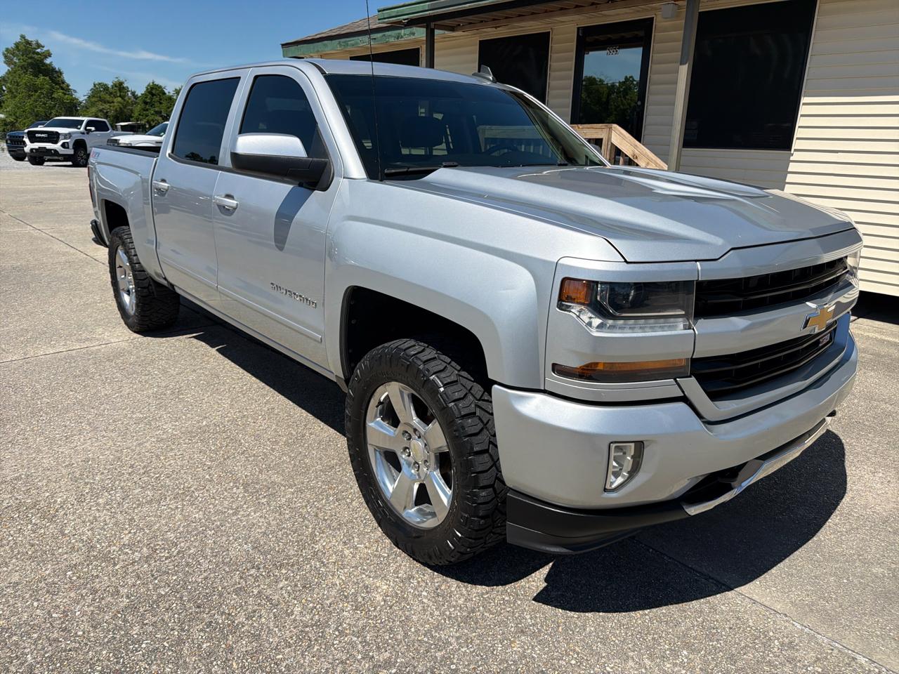 Chevrolet Silverado 1500 Crew Cab 143.5" WB 4WD Z71 2017