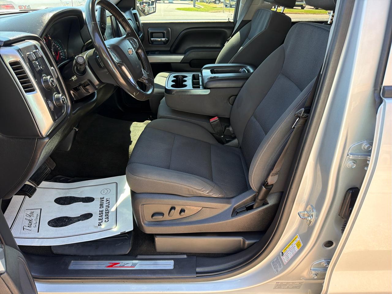 Chevrolet Silverado 1500 Crew Cab 143.5" WB 4WD Z71 2017