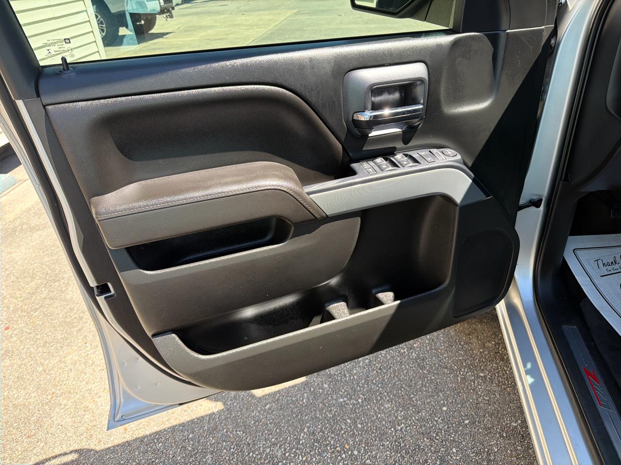 Chevrolet Silverado 1500 Crew Cab 143.5" WB 4WD Z71 2017