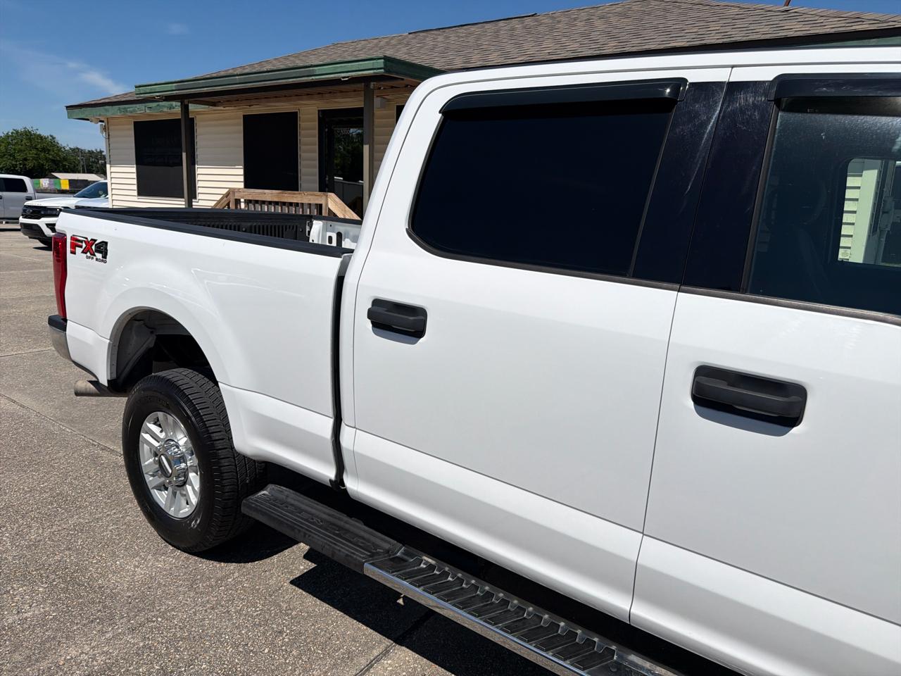 Ford F-250 SD XLT Crew Cab Short Bed 4WD 2019