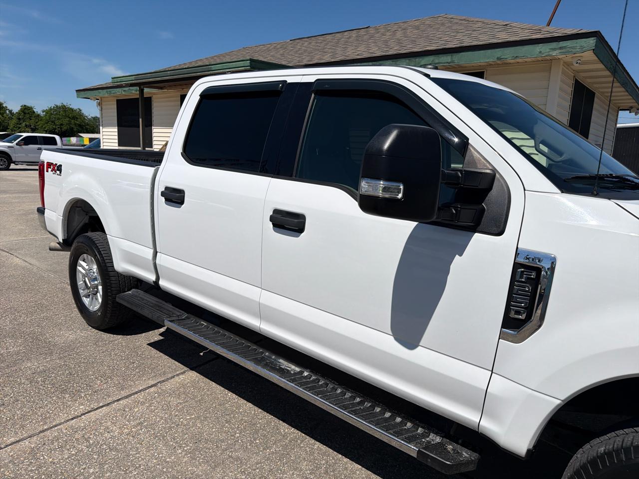 Ford F-250 SD XLT Crew Cab Short Bed 4WD 2019