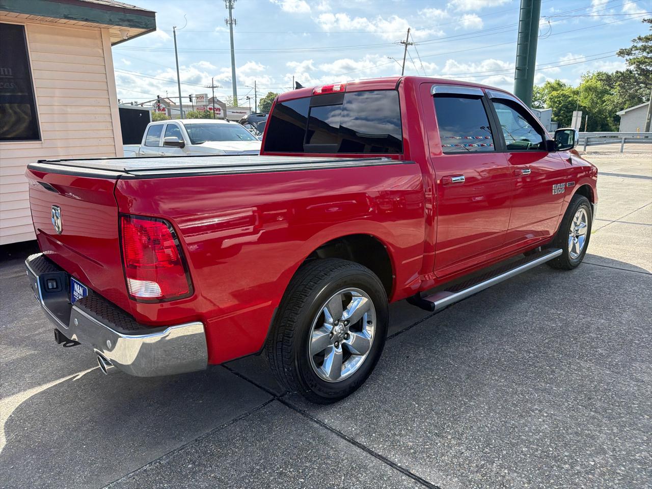 RAM 1500 2WD Crew Cab 140.5" Big Horn 2015