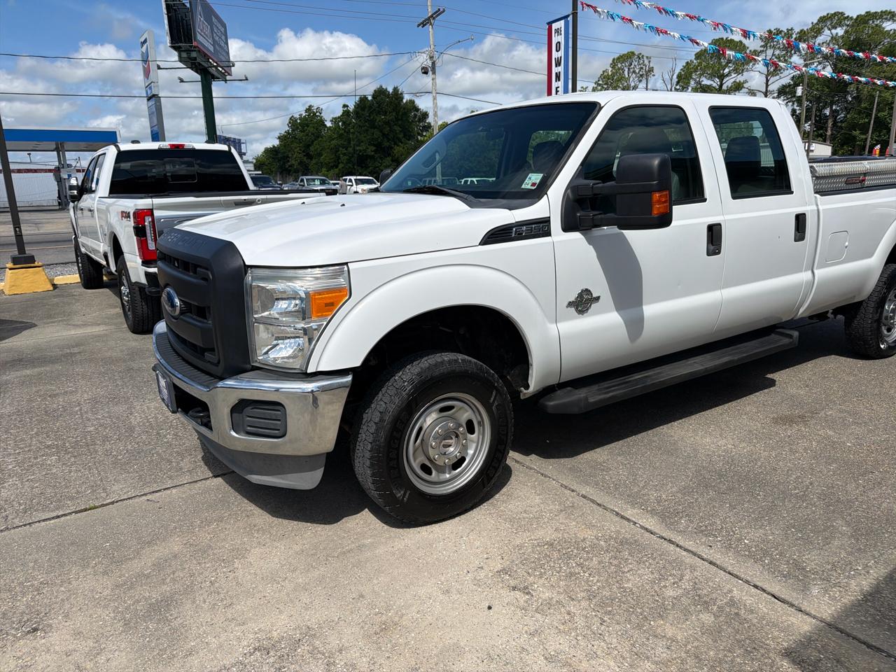 Ford F-350 SD XL Crew Cab Long Bed 4WD 2012