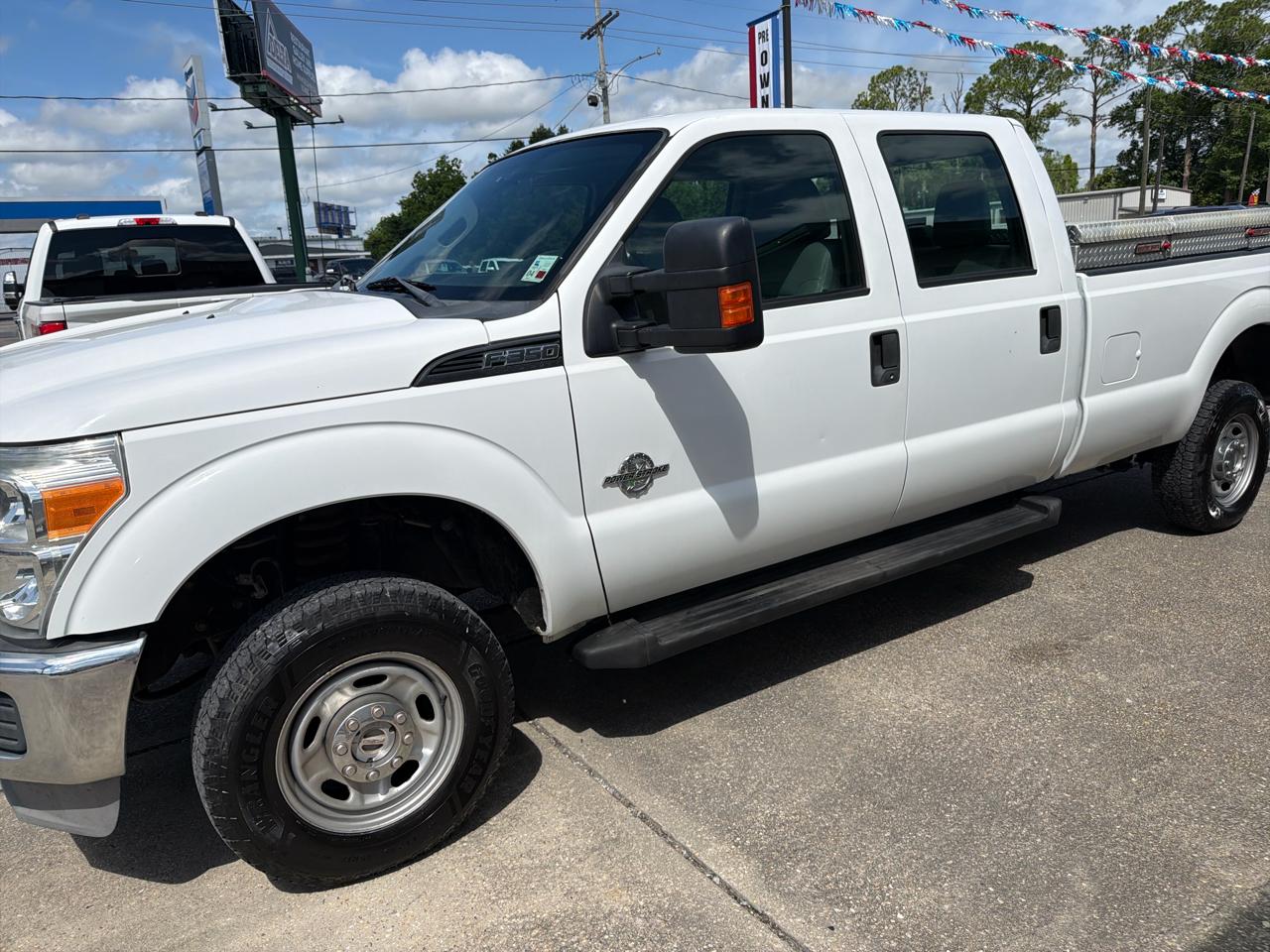 Ford F-350 SD XL Crew Cab Long Bed 4WD 2012