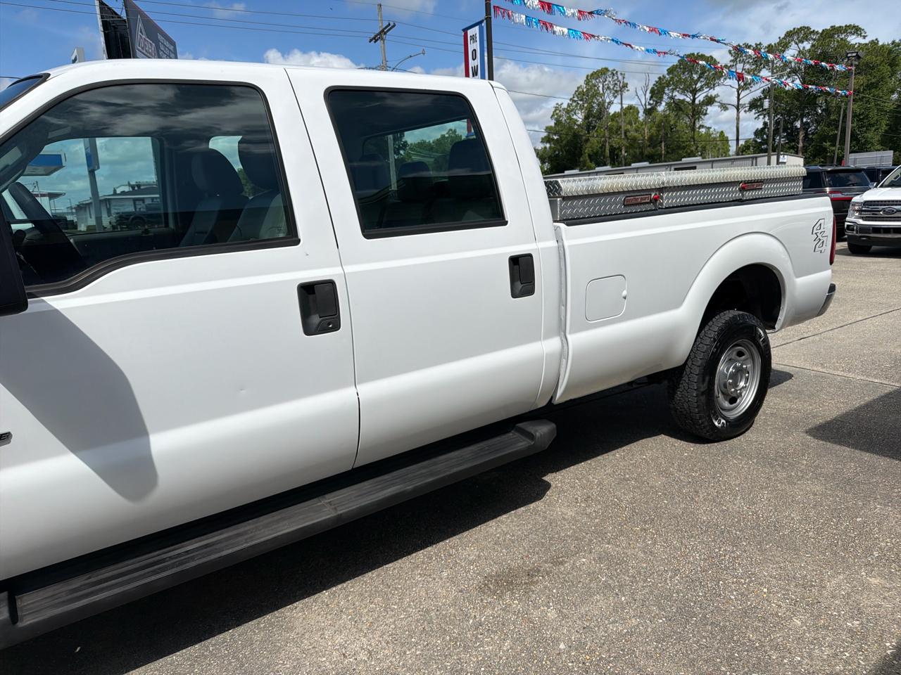 Ford F-350 SD XL Crew Cab Long Bed 4WD 2012