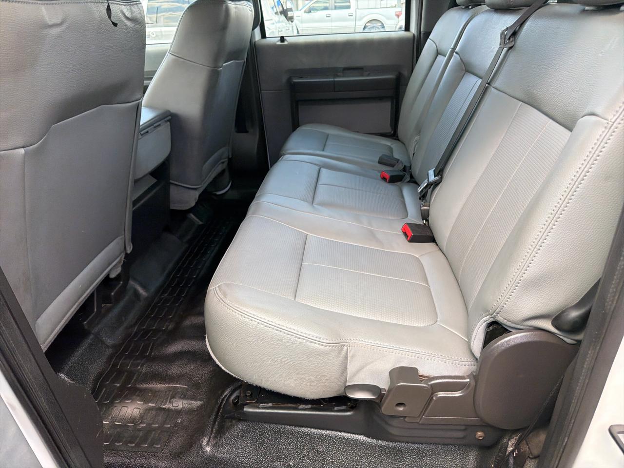 Ford F-350 SD XL Crew Cab Long Bed 4WD 2012