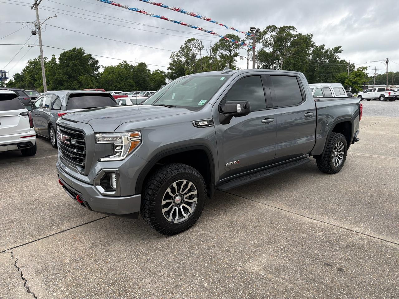 GMC Sierra 1500 Limited AT4 Crew Cab Short Box 4WD 2022
