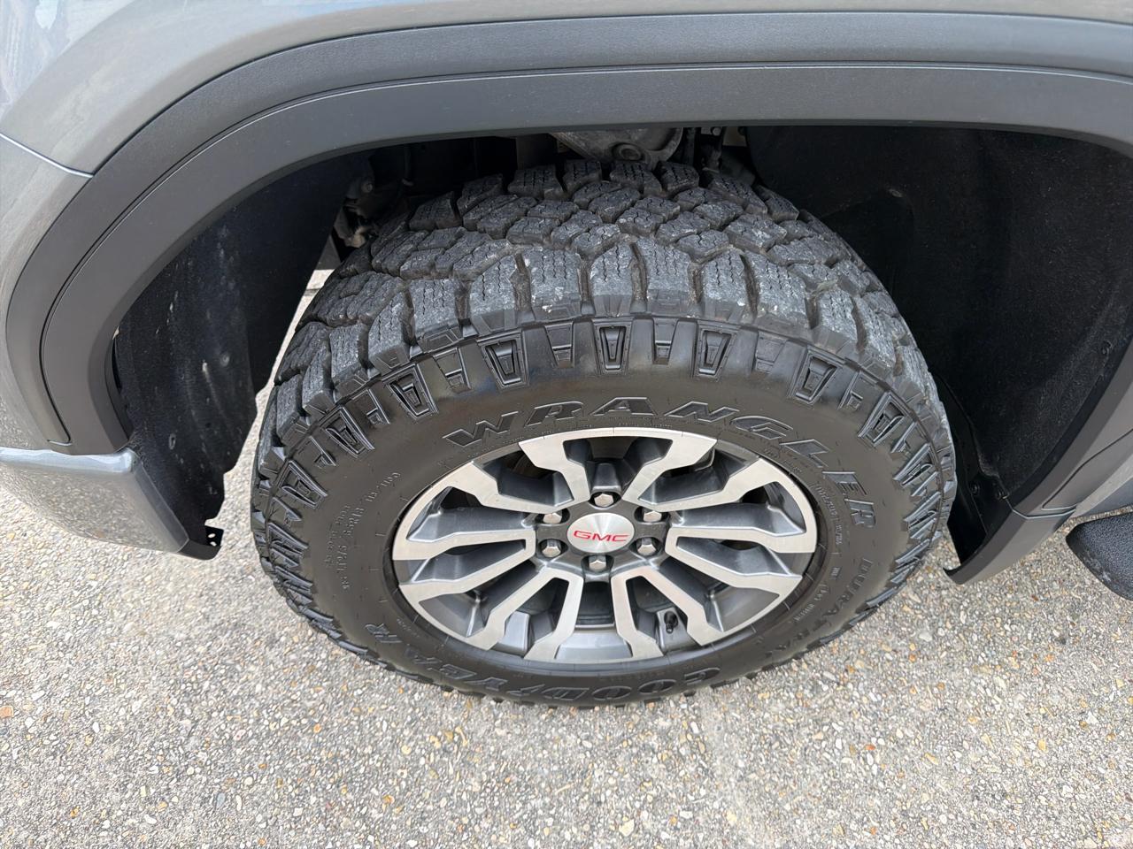 GMC Sierra 1500 Limited AT4 Crew Cab Short Box 4WD 2022
