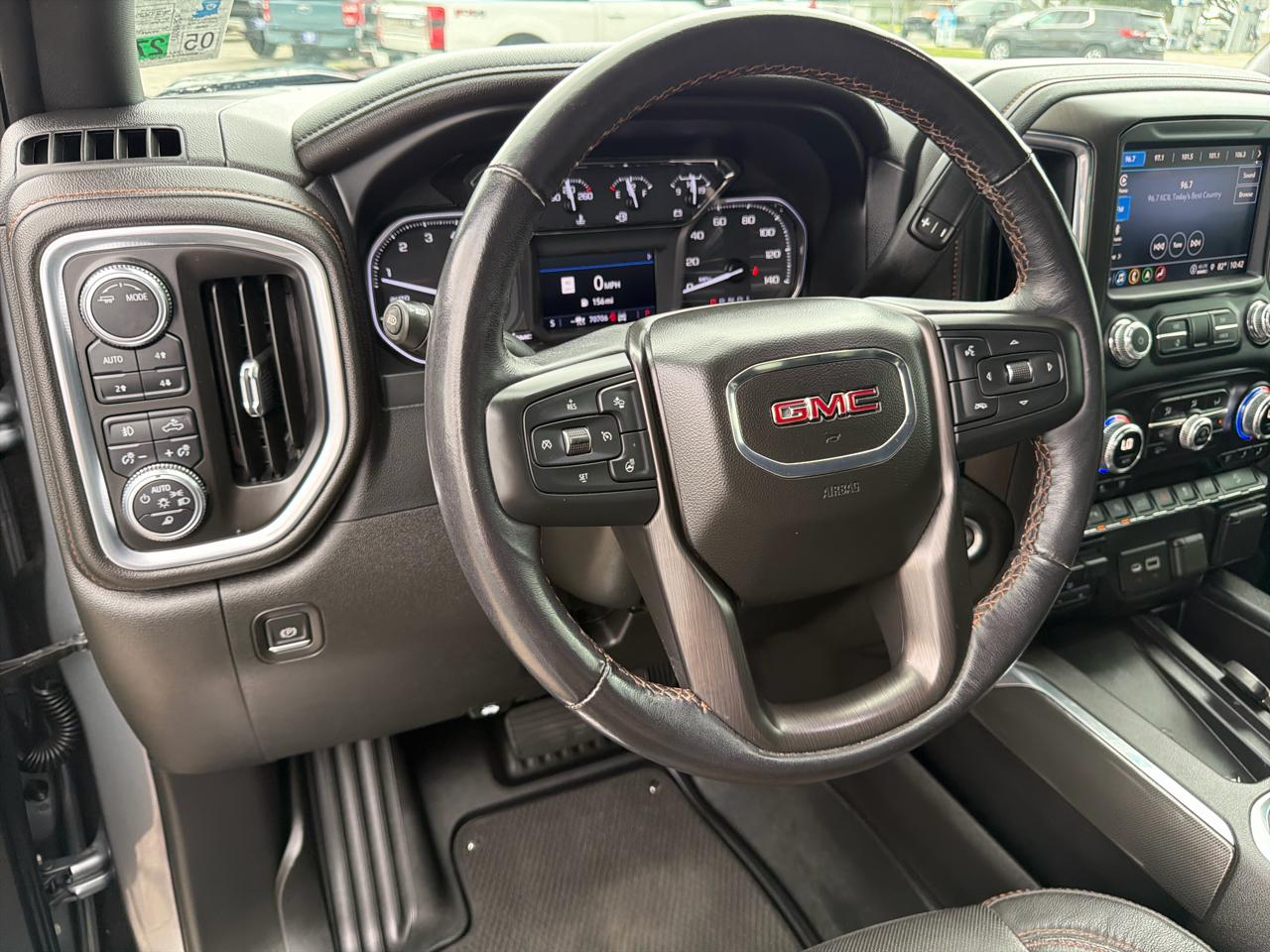 GMC Sierra 1500 Limited AT4 Crew Cab Short Box 4WD 2022