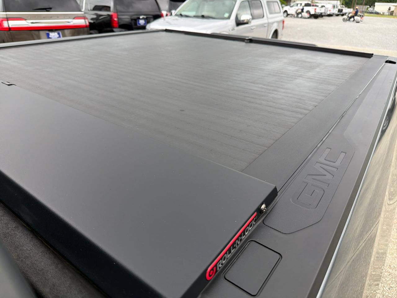 GMC Sierra 1500 Limited AT4 Crew Cab Short Box 4WD 2022