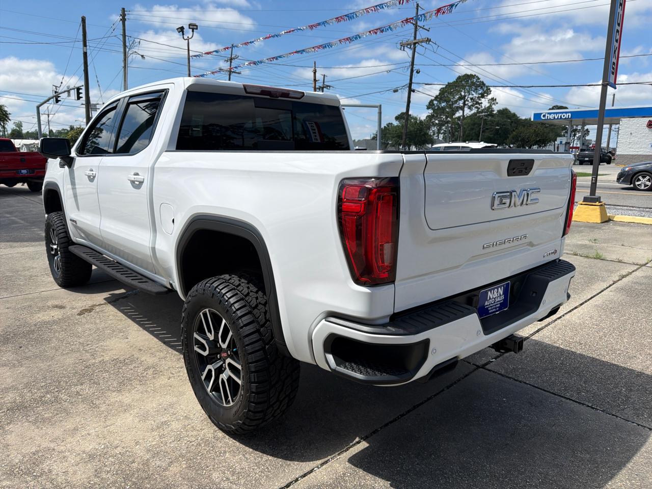 GMC Sierra 1500 AT4 Crew Cab Short Box 4WD 2020