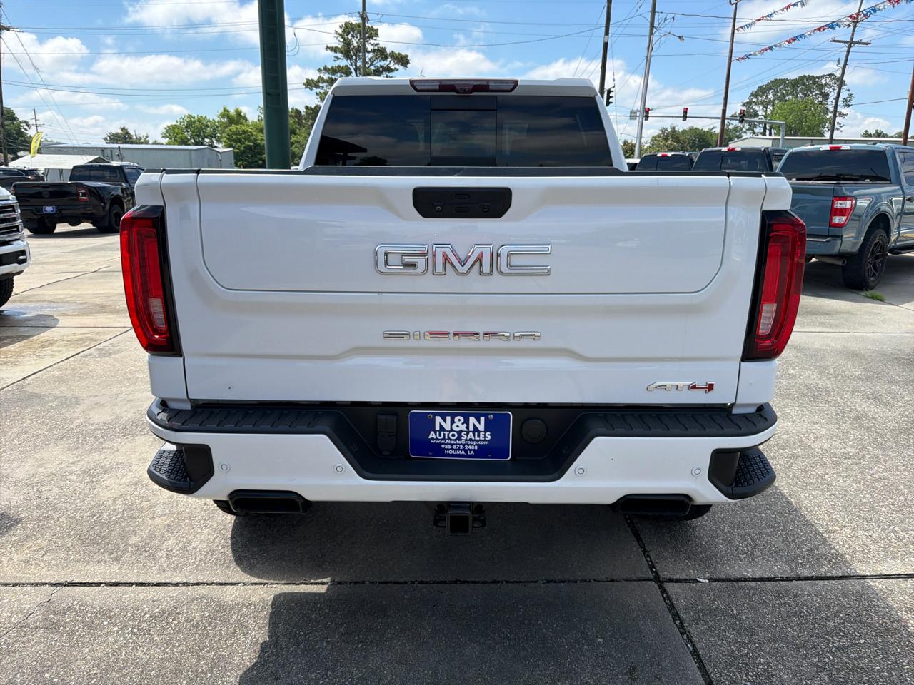 GMC Sierra 1500 AT4 Crew Cab Short Box 4WD 2020